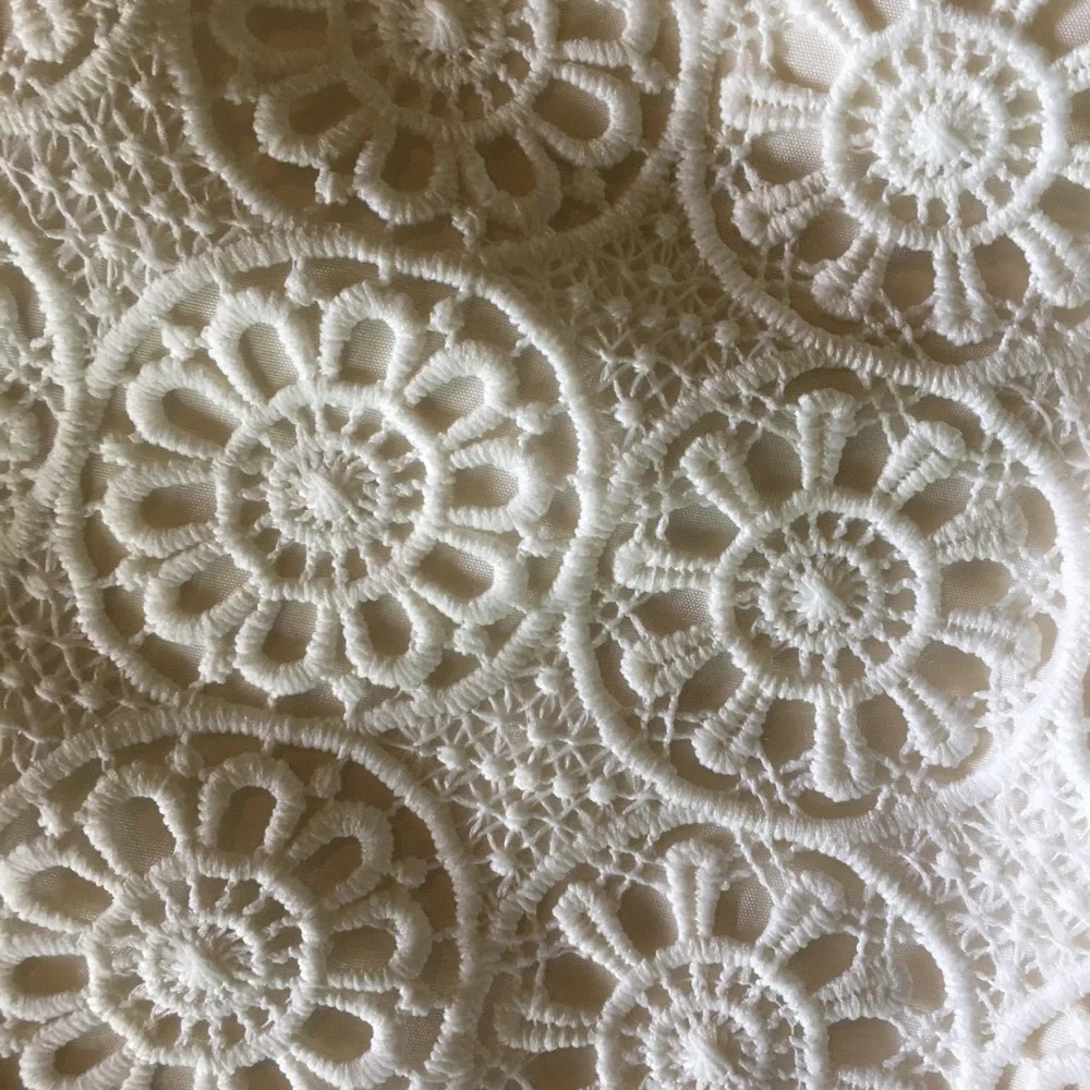 The Limited Elegant Cream Lace Tailored Women's Shorts Size 2